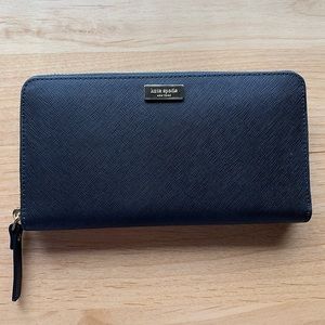 Large Black Kate Spade Wallet w/ Zip Closure